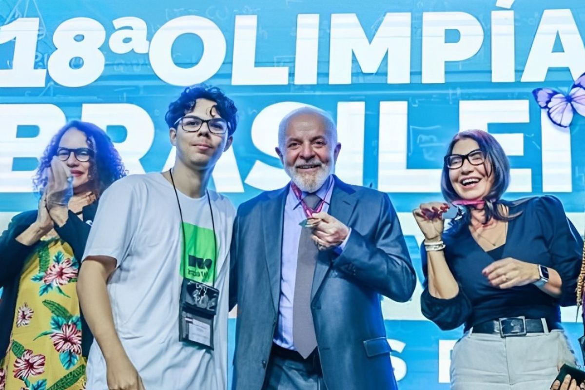 Lula convoca estudantes a tomarem as rédeas da Política Nacional