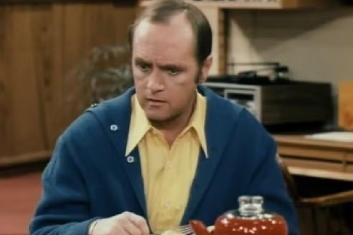 Bob Newhart, lenda da comédia americana, morre aos 94 anos