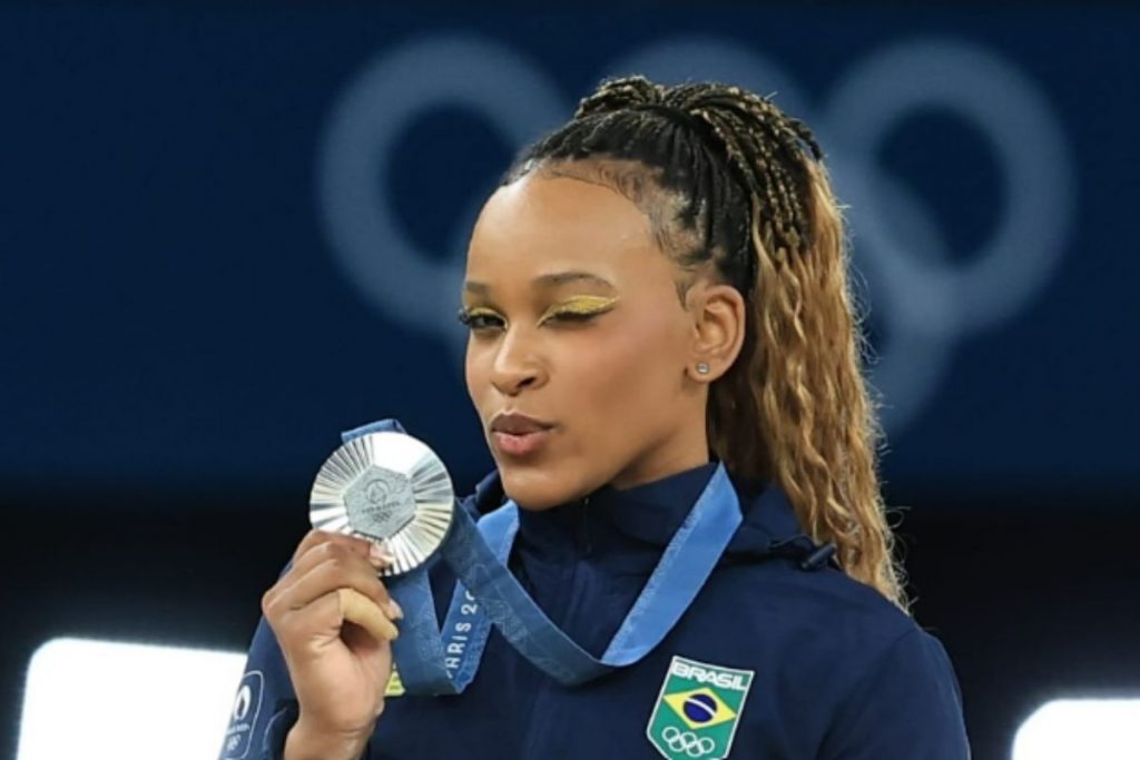 Rebeca Andrade recebeu quanto pela medalha de prata das Olimpíadas?