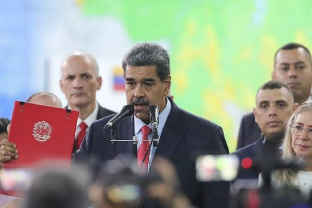 Nicolás Maduro propõe negociações com EUA; entenda