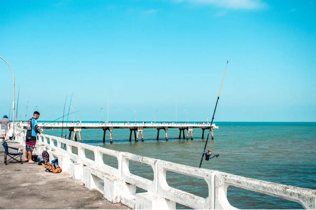 Turista jovem desaparece após entrar no mar no litoral de SP