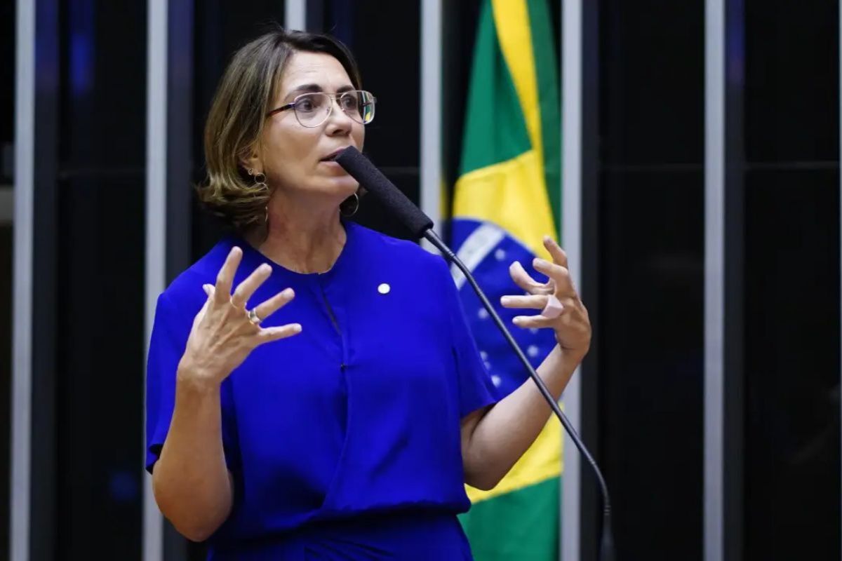 Bolsonaristas reprovam o nome de Rosana Valle para prefeitura de Santos