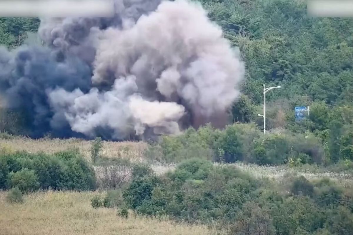 Coreia do Norte explode vias próximas da fronteira com o Sul