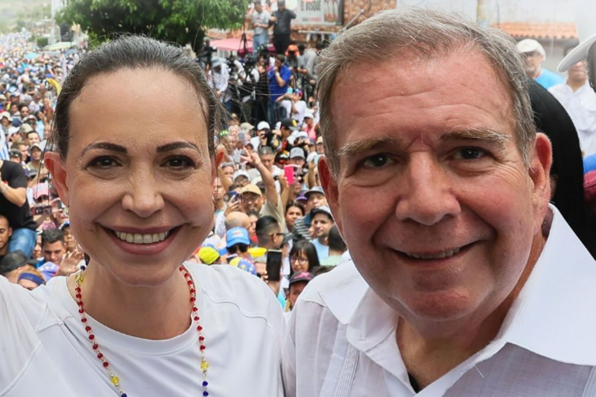 Edmundo González e María Corina Machado ganham prêmio humanitário