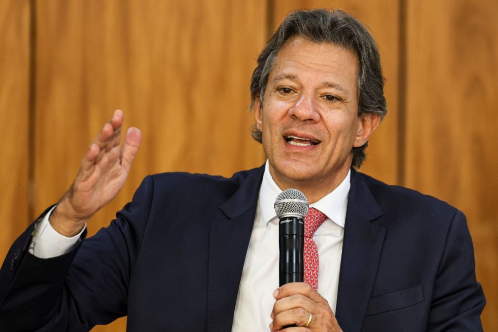 Haddad prevê bloqueio de R$ 5 bilhões para o orçamento de 2024