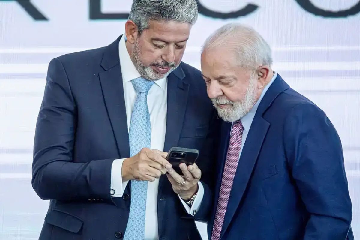 Lula e Lira discutem legalidade de emendas bilionárias