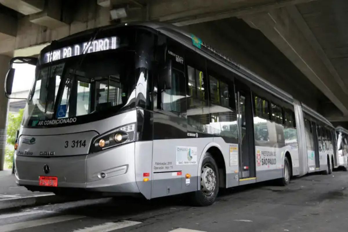 Tarifa de ônibus de São Paulo deve subir após quatro anos estável